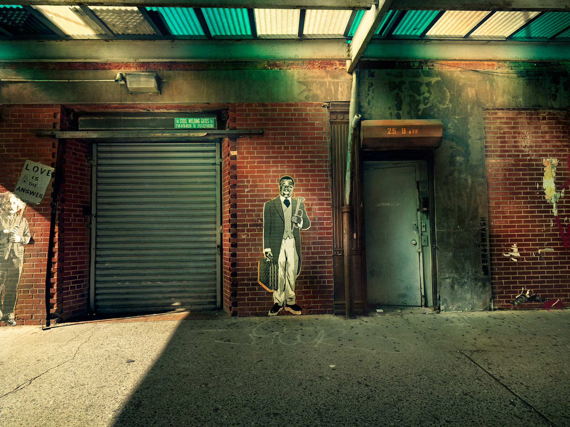 nyc, people, street, new york, portrait, urban, wall, anke luckmann, www.ankeluckmann.com