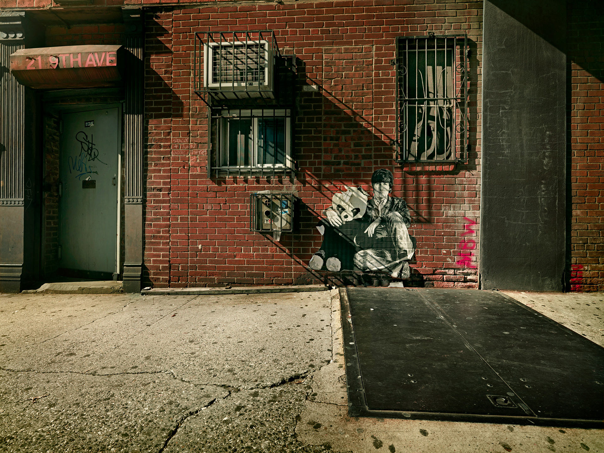 nyc, people, street, new york, portrait, urban, wall, anke luckmann, www.ankeluckmann.com